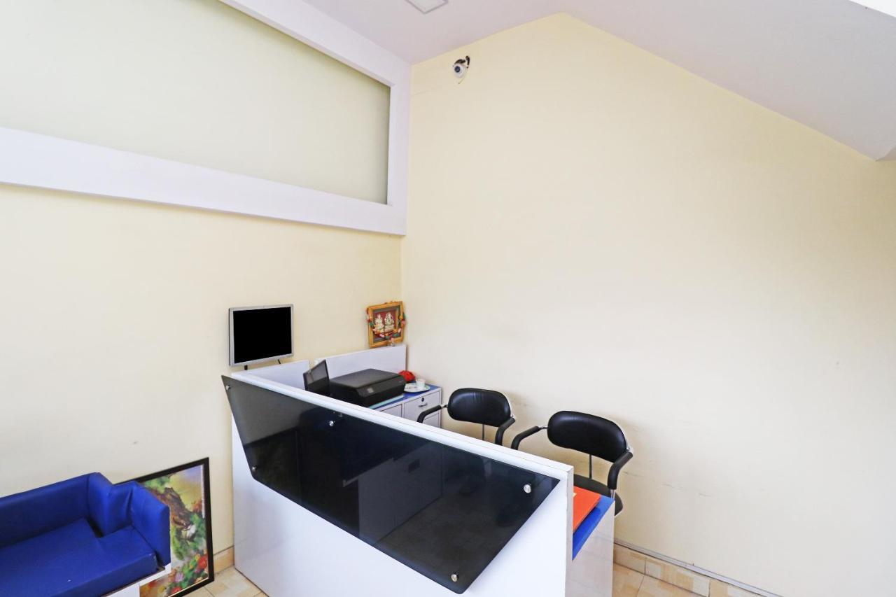 Oyo 44996 Shri Shubhmangalam Hotel